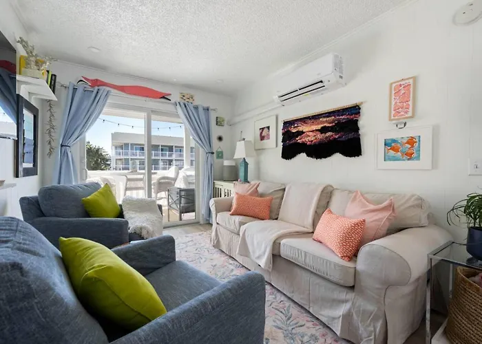 Apartment Ocean Block Retreat Pet Friendly