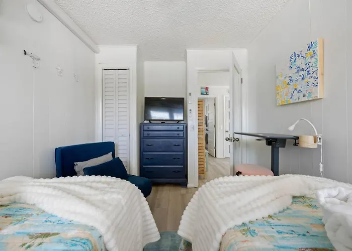 Ocean Block Retreat Pet Friendly